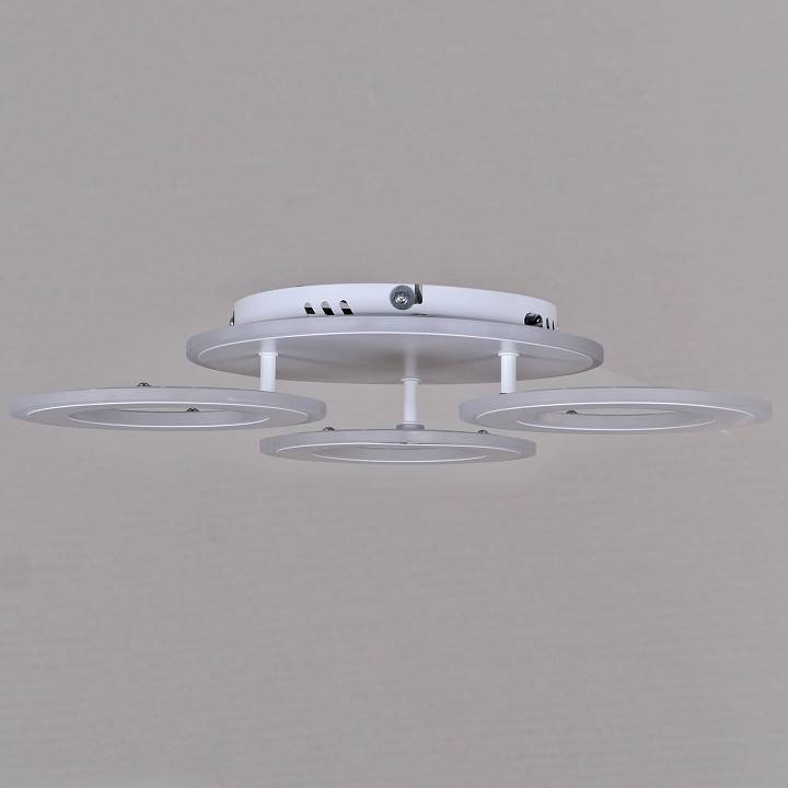 Потолочная люстра Reluce 20535 4 лампы 20535-0.3-3+1S