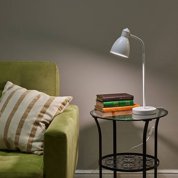 Настольная лампа Uniel UML-B701 LED 6 Вт UL-00010156