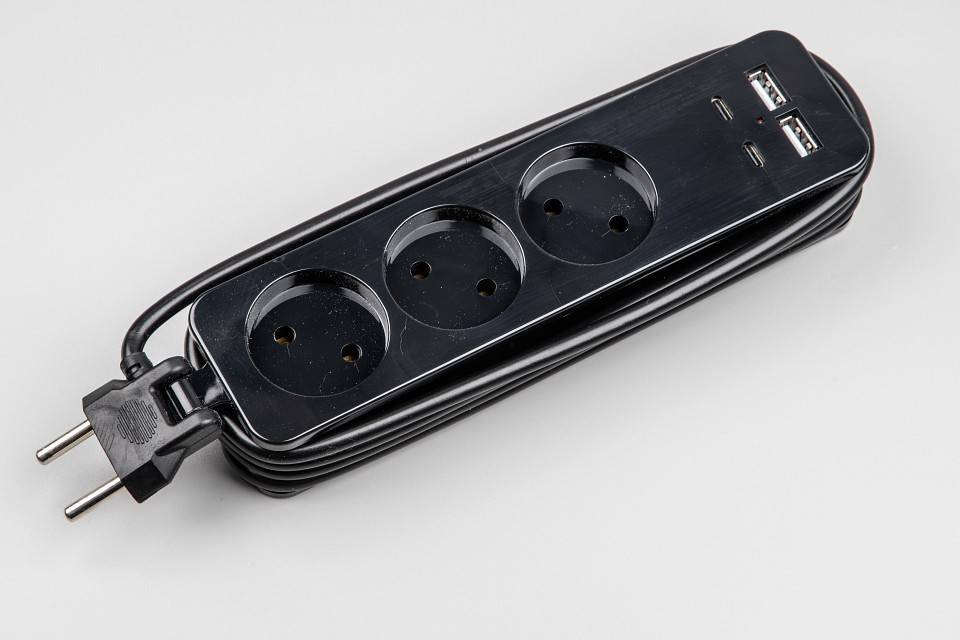 Удлинитель Uniel Travel UL-00011139