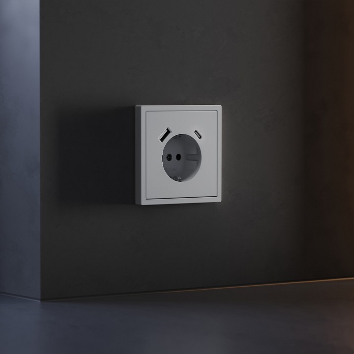 Накладка для розетки с заземлением и со шторками и 2хUSB type A и C Voltum S70 VLS001016