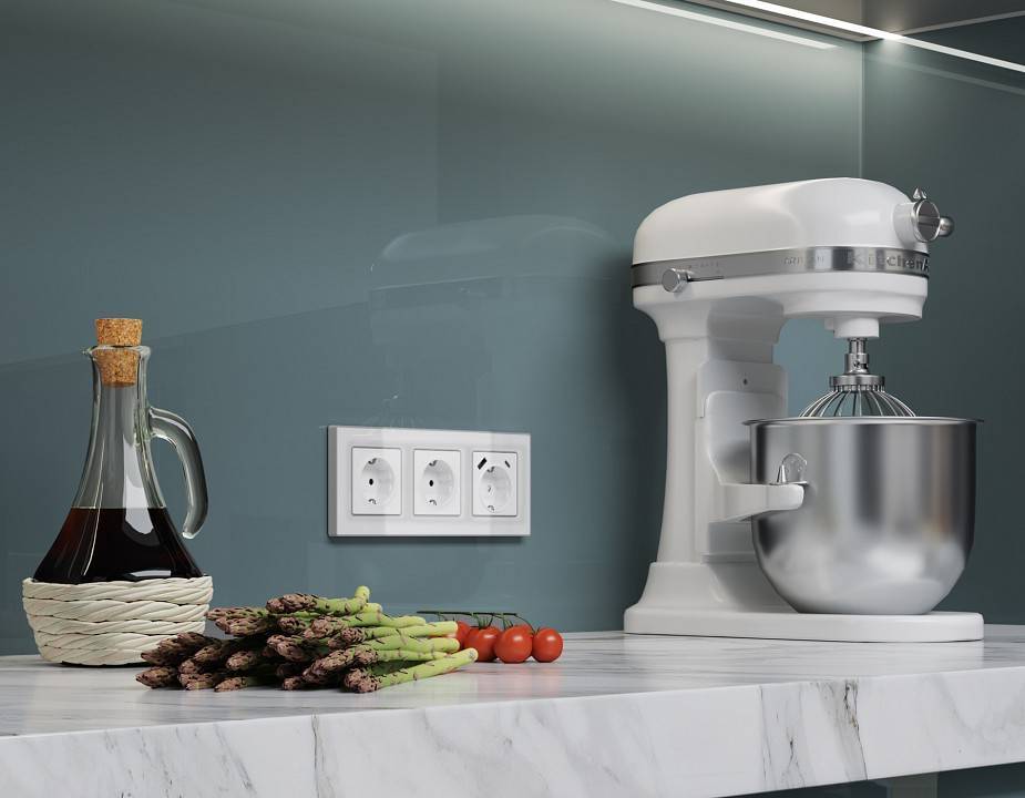 Рамка на 3 поста Ambrella Volt Arctic AF580133