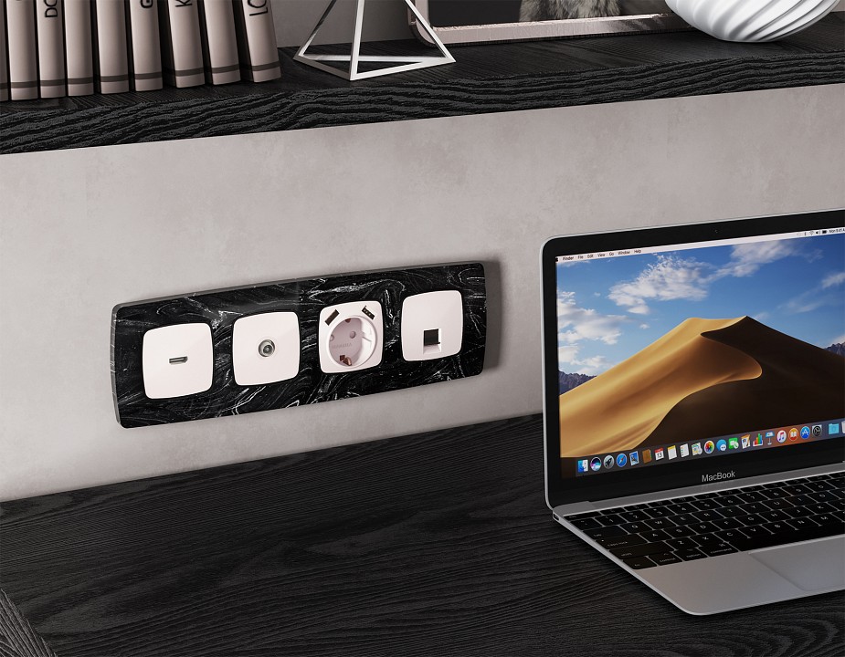 Розетка Ethernet RJ-45 и со шторками, без рамки Ambrella Volt OMEGA MO212005