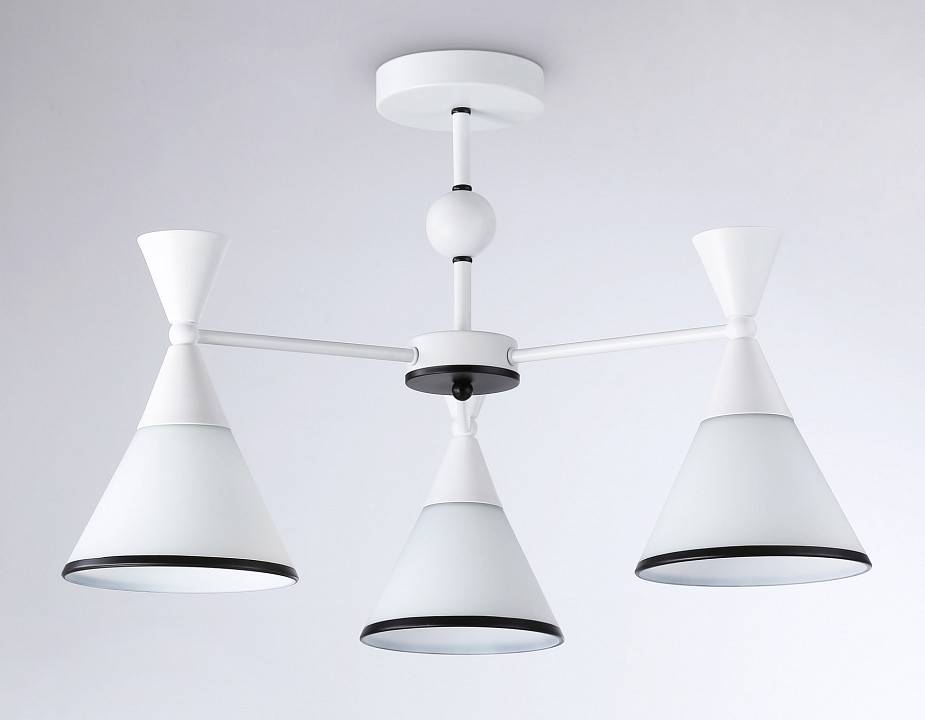 Люстра на штанге Ambrella Light TR TR3164