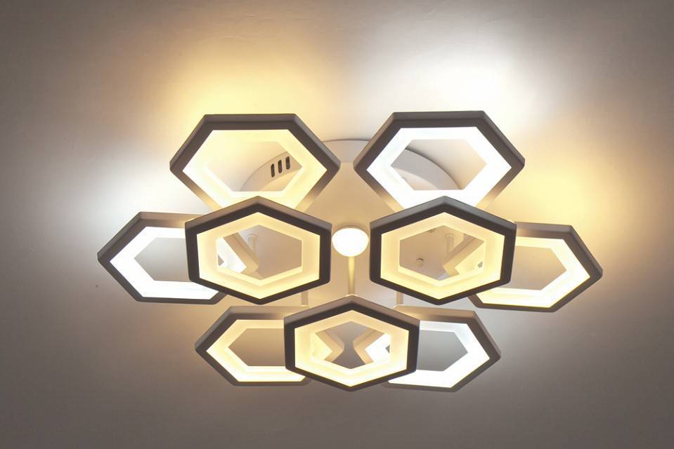 Потолочная люстра Escada Hexagon 10236/9LED