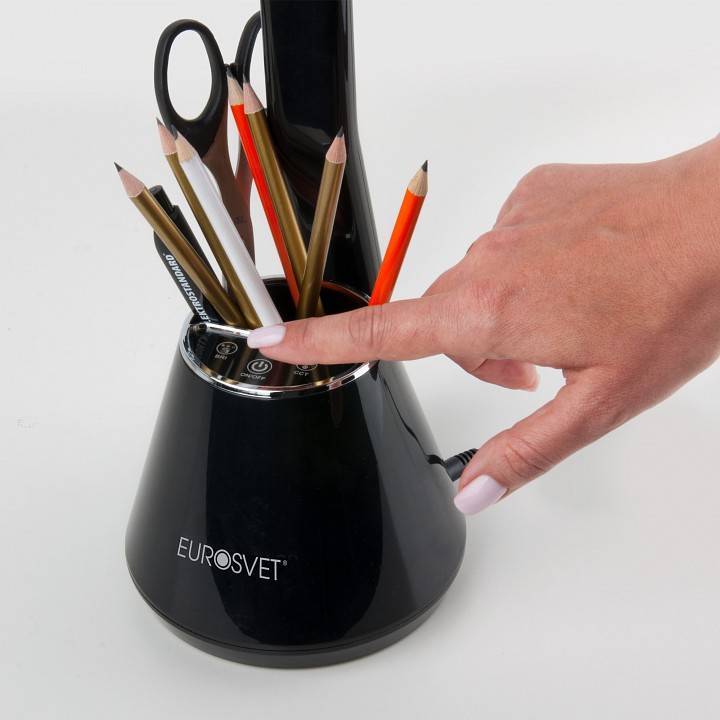 Настольная лампа офисная Eurosvet Office 8 Вт черный 80421/1