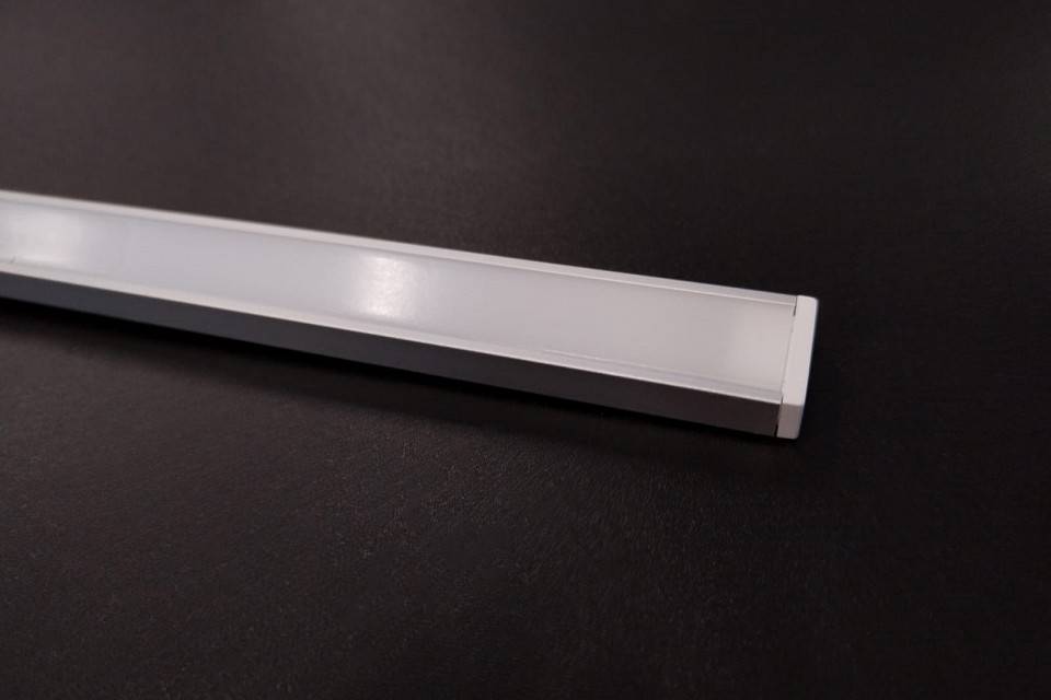 Профиль для светодиодной ленты Fiberli М1506 накладной 14120101
