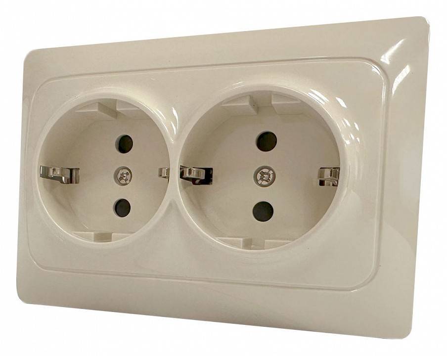 Розетка двойная с заземлением и со шторкой Gusi Electric BRAVO С10Р6-003