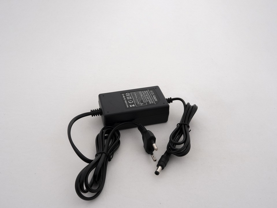 Блок питания для светодиодной ленты LEDS POWER 100 Вт 12 В 003214