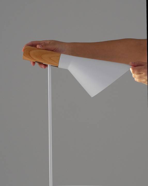 Настольная лампа офисная Moderli Turin V11335-1T