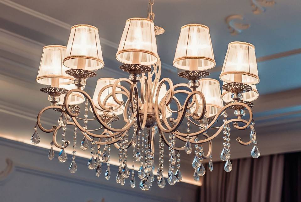 Подвесная люстра Maytoni Grace 10 ламп ARM247-10-G