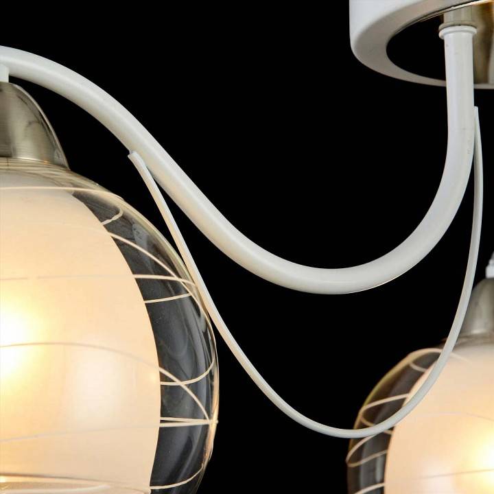 Потолочная люстра Freya Nikki 3 лампы FR5052-CL-03-W