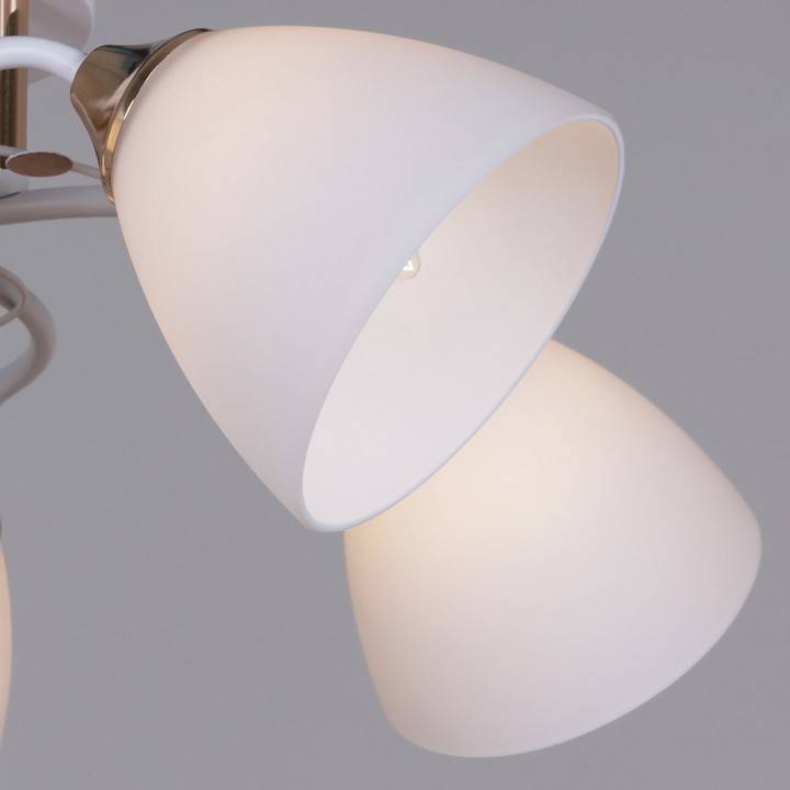 Люстра на штанге Reluce 06104 5 ламп 06104-0.3-05 WH+FG