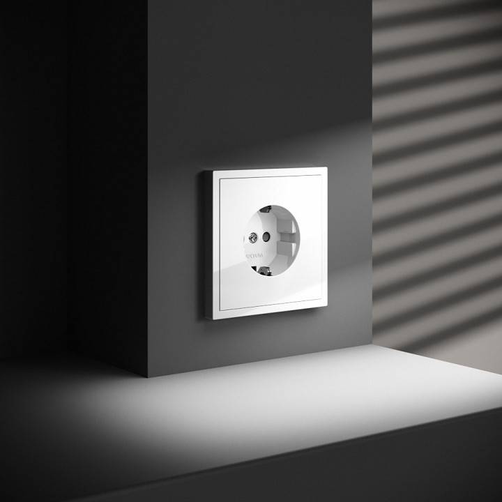 Розетка с заземлением и со шторкой, без рамки Voltum S70 VLS040201