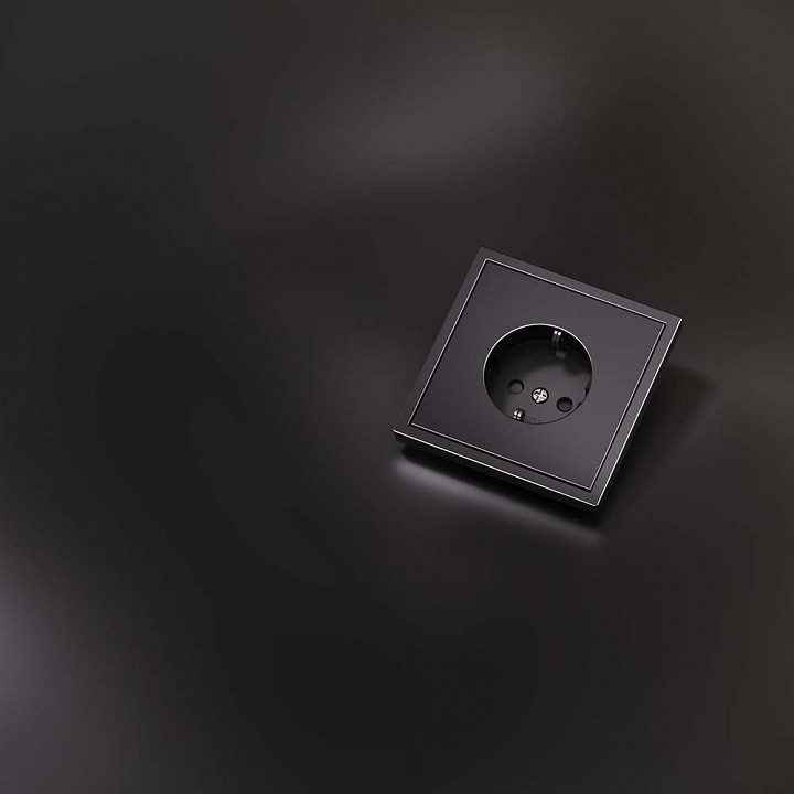 Накладка для розетки с заземлением и со шторками Voltum S70 METAL VLSM000712