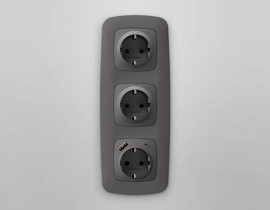 Накладка для розетки с заземлением и со шторками и 2хUSB type A и C Ambrella Volt Quant OP6600
