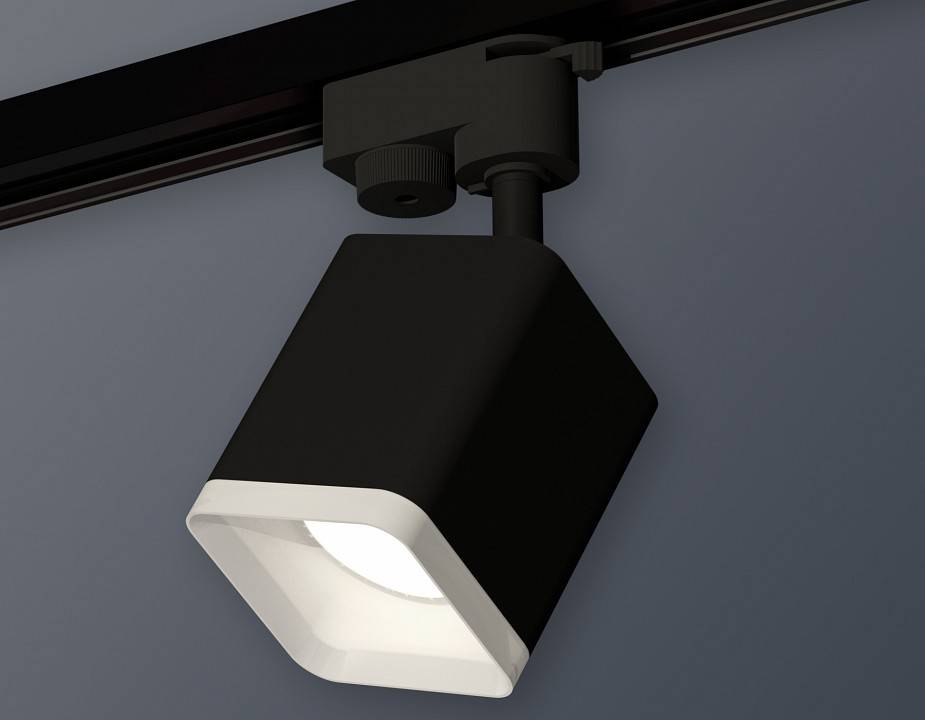 Светильник на штанге Ambrella Light XT XT7813022