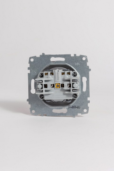 Розетка без заземления, без рамки Elbi Eleсtriс Zena Vega 609-011000-215