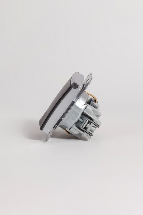 Розетка с заземлением с крышкой, без рамки Elbi Eleсtriс Zena Vega 609-011000-218