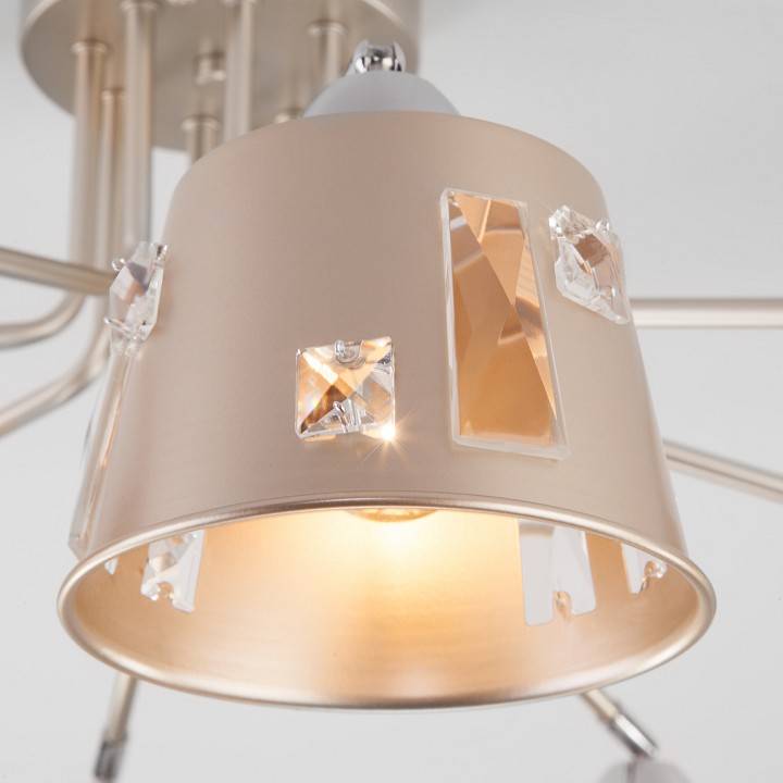 Потолочная люстра Eurosvet Benna 70105/8 шампань 70105/8