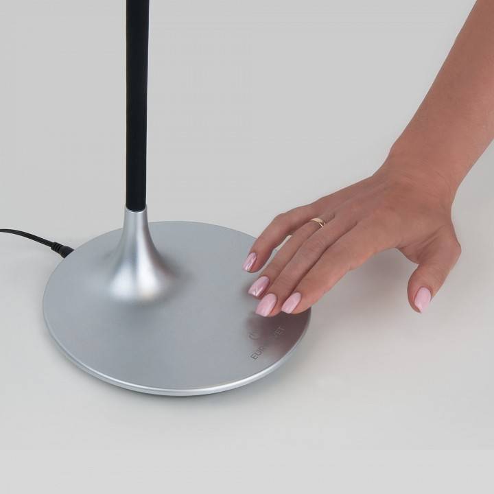 Настольная лампа офисная Eurosvet Urban 5 Вт серебристый 80422/1