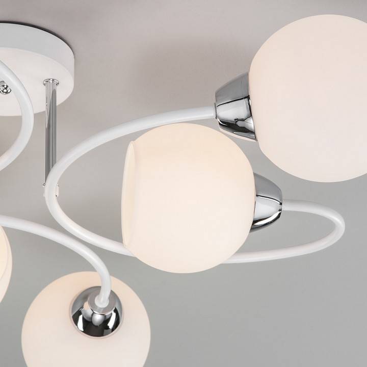 Потолочная люстра Eurosvet Tulia белый 30136/6