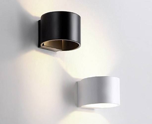 Накладной светильник Italline IT01-A310R черный IT01-A310R black