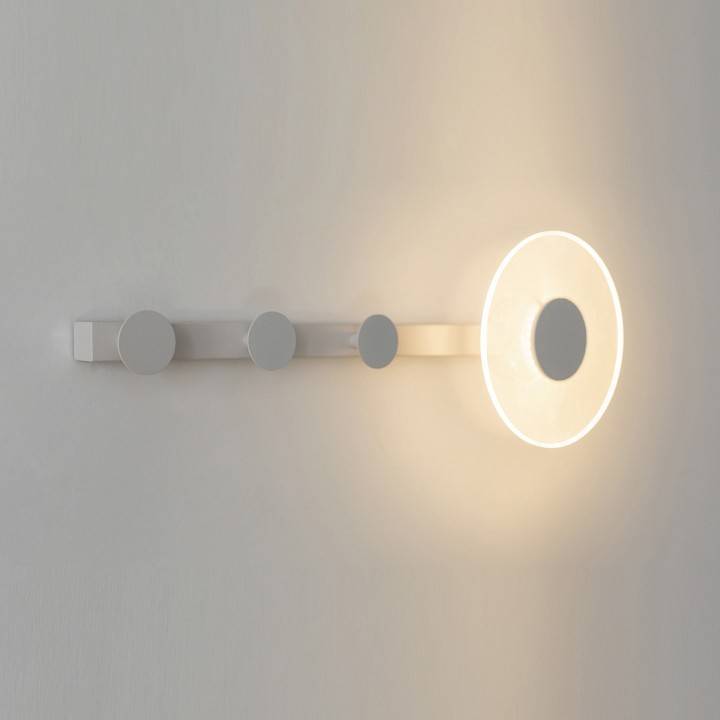 Вешалка настенная с подсветкой Mantra Venus 7292