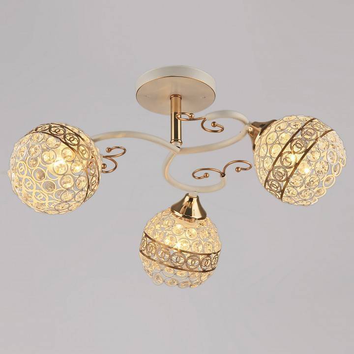 Люстра на штанге Reluce 03199 3 лампы 03199-0.3-03