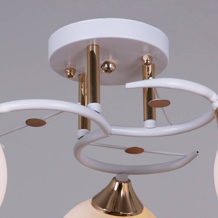 Люстра на штанге Reluce 06117 3 лампы 06117-0.3-03 WH+FG