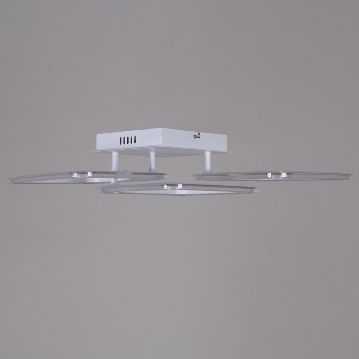 Потолочная люстра 09826-1 09826-3.3-03 WH