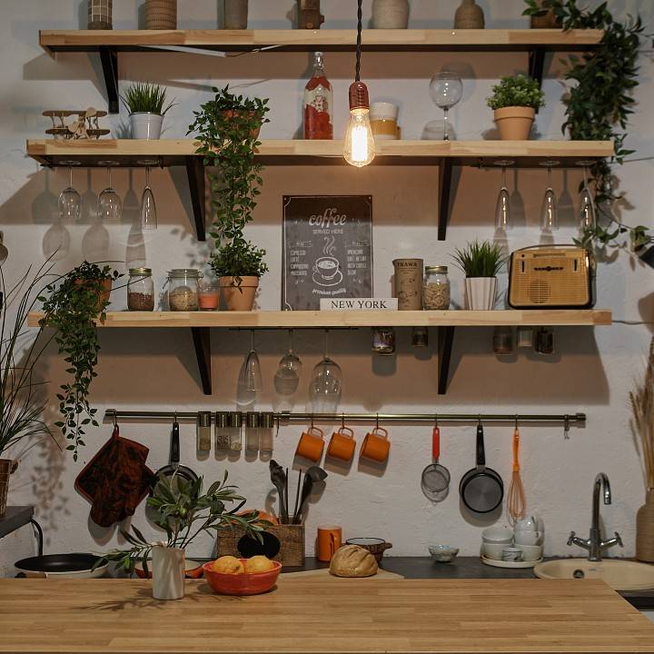 Лампа накаливания Uniel IL-V E27 60 Вт UL-00000482