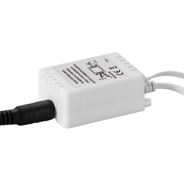 Контроллер-регулятор цвета RGB с пультом ДУ Wolta  WLC-CP/03