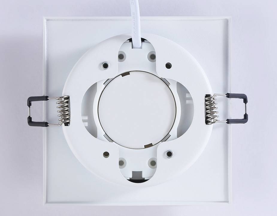 Встраиваемый светильник Ambrella Light TECHNO SPOT TN5230