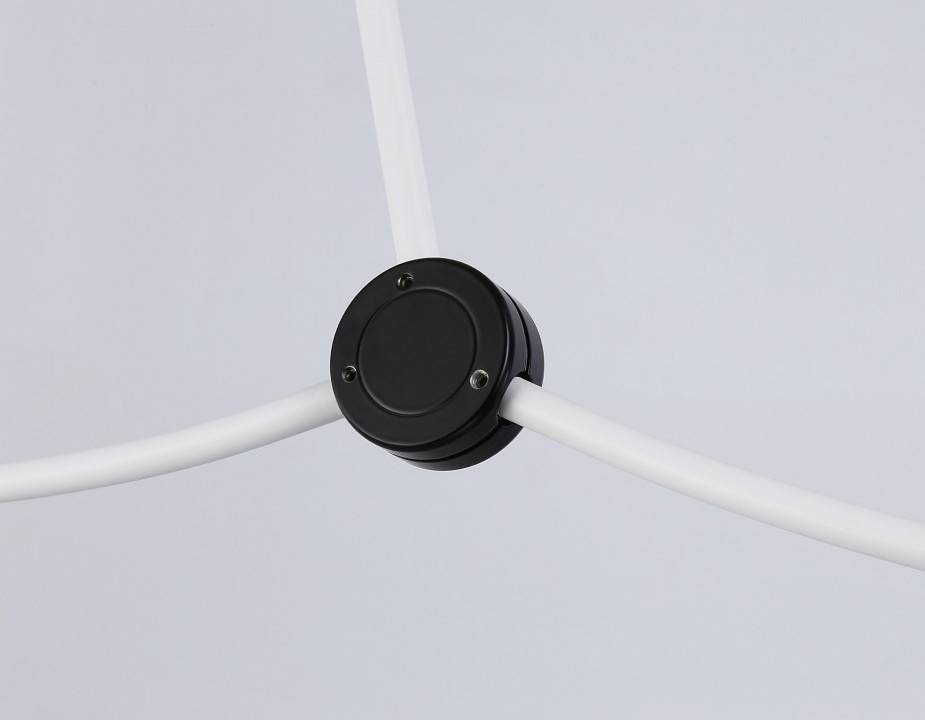 Люстра на штанге Ambrella Light TR TR2566