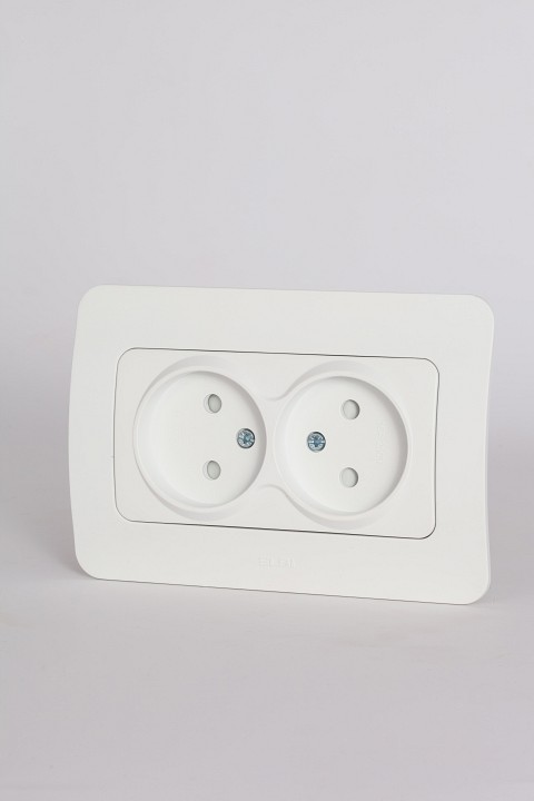 Розетка двойная без заземления и со шторкой Elbi Eleсtriс Jazz 508-016200-918