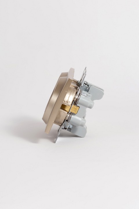 Розетка двойная с заземлением, без рамки Elbi Eleсtriс Zena Vega 609-011400-907