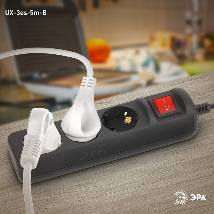 Удлинитель с выключателем Эра  UX-3es-5m-B