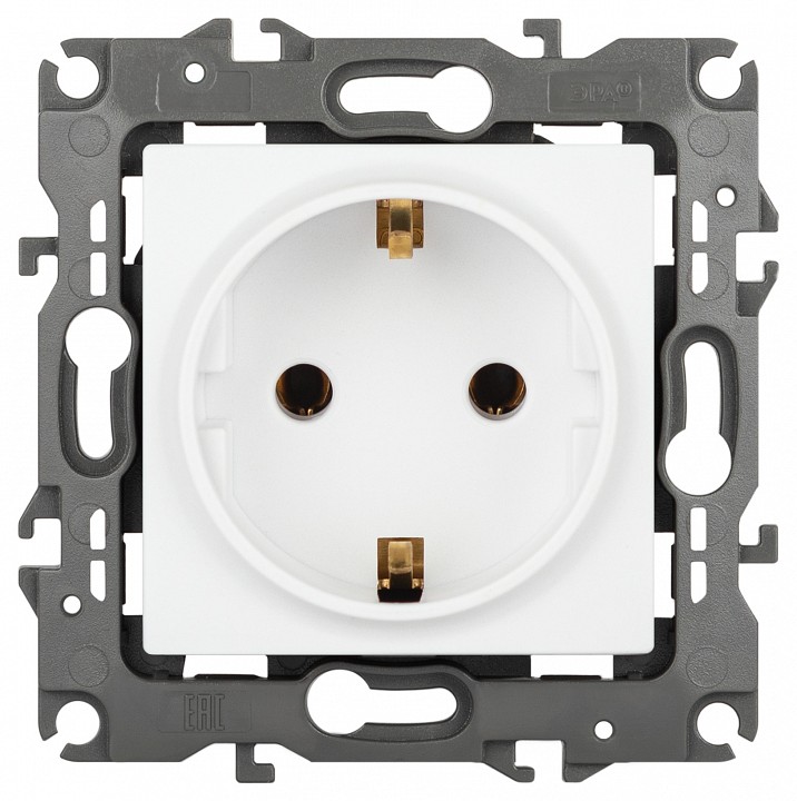 Розетка с заземлением и со шторкой, без рамки Эра Эра 12 12-2101-01М