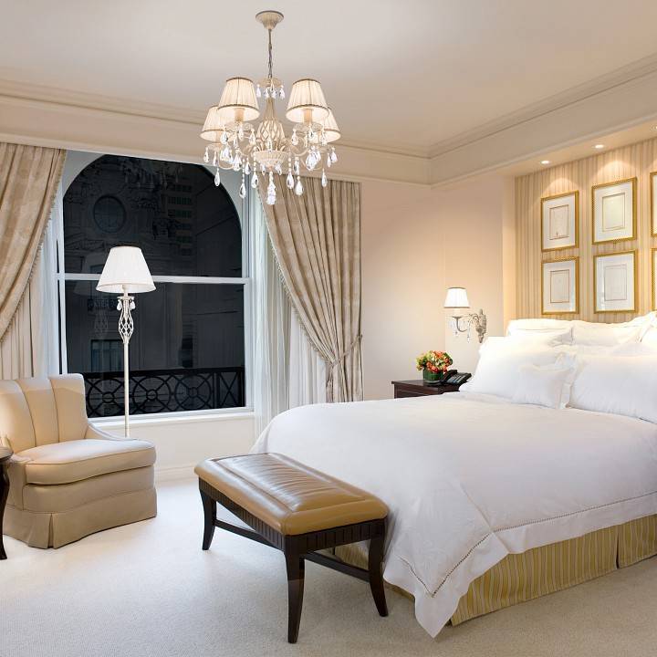 Подвесная люстра Eurosvet Amelia 10054/5 белый с золотом хрусталь Strotskis 10054/5