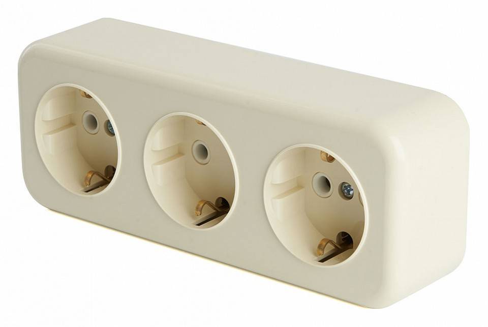 Розетка с заземлением Stekker Брест 49054