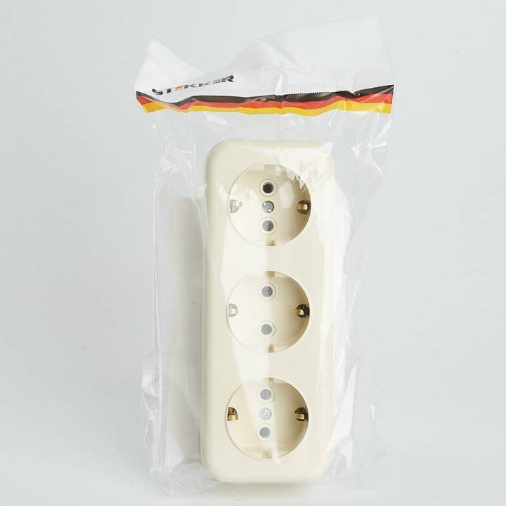 Розетка с заземлением Stekker Брест 49054