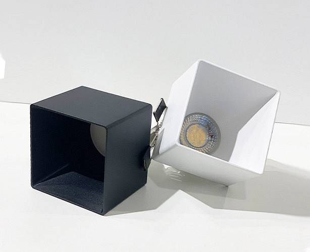 Встраиваемый светильник Italline DL 3024 DL 3024 black