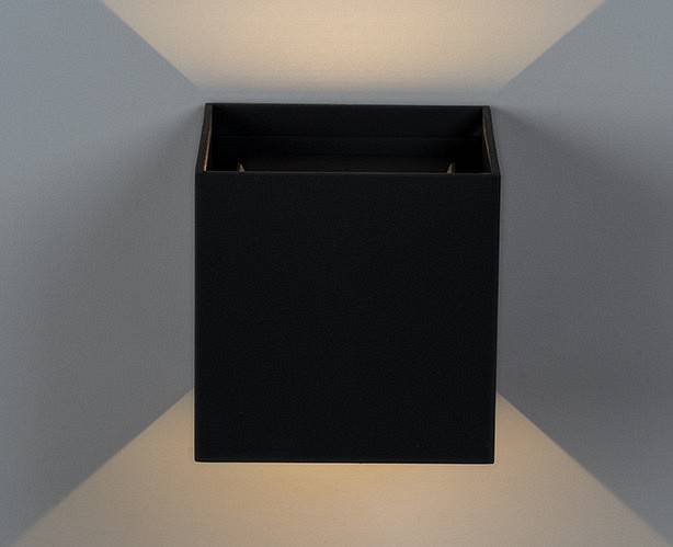 Накладной светильник Italline IT01-A310 черный IT01-A310 black