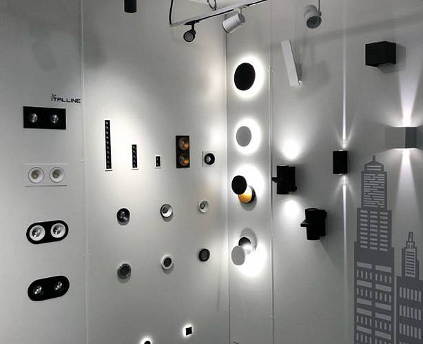 Накладной светильник Italline IT01-A310 темно-серый IT01-A310 dark grey