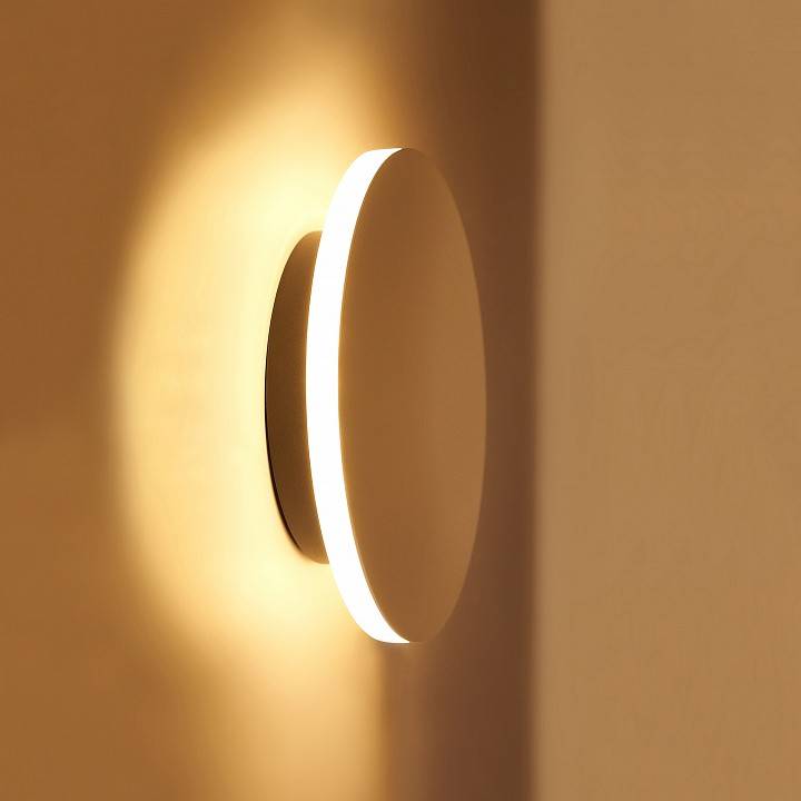 Накладной светильник Italline IT02-016 белый IT02-016 white