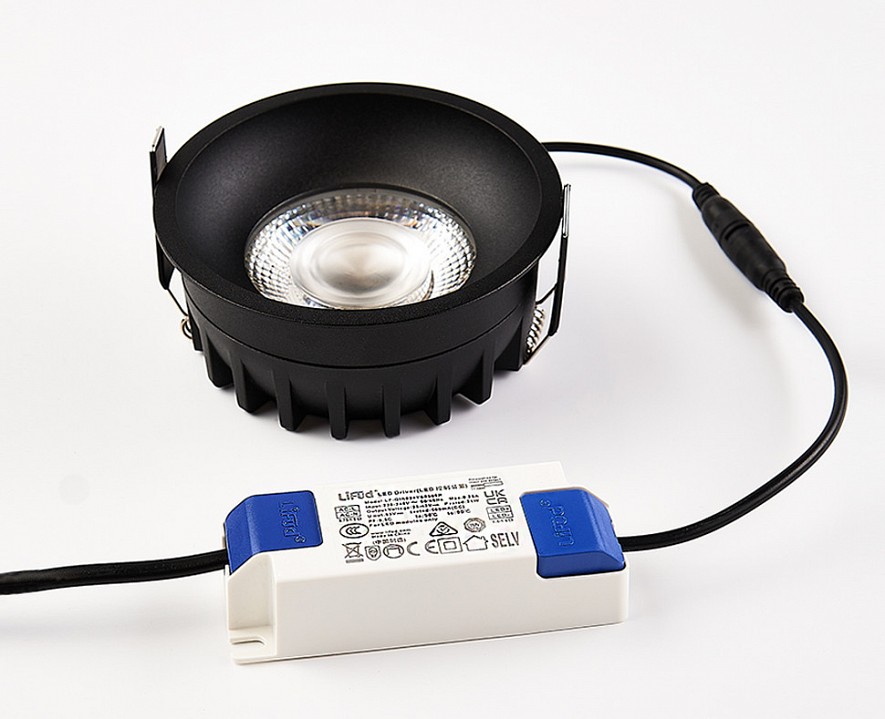 Встраиваемый светильник Italline IT08-8042 IT08-8042 black 3000K