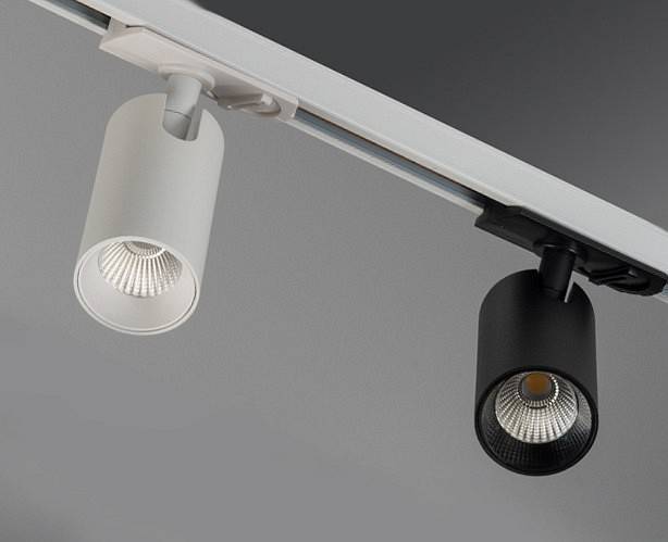 Светильник на штанге Italline TR 3006 черный TR 3006 black