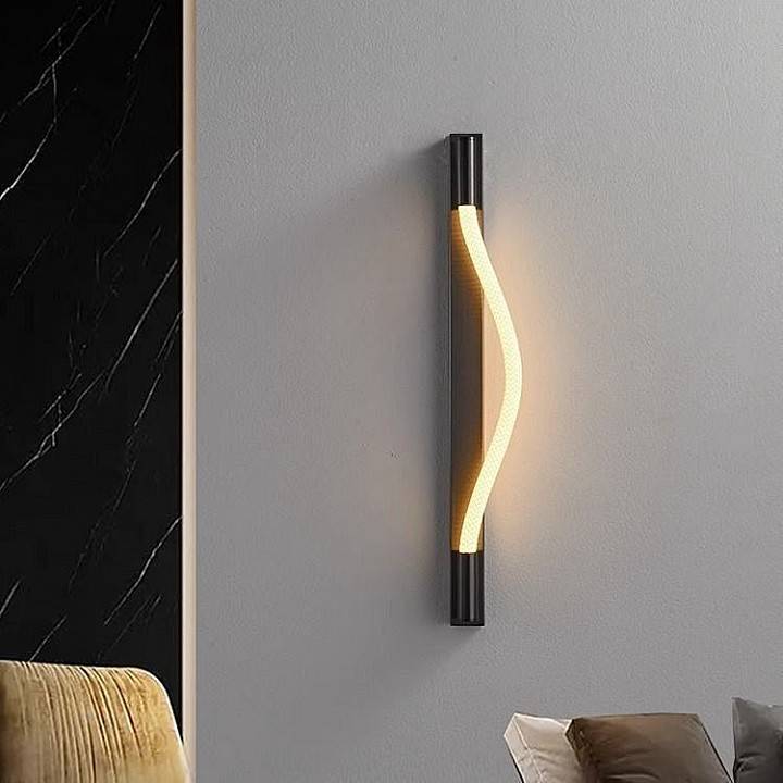 Накладной светильник LIGHTERA Tura LE103W-60B