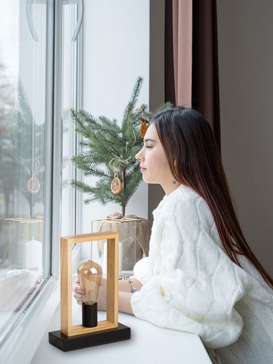 Настольная лампа De City Акцент 7 680033901