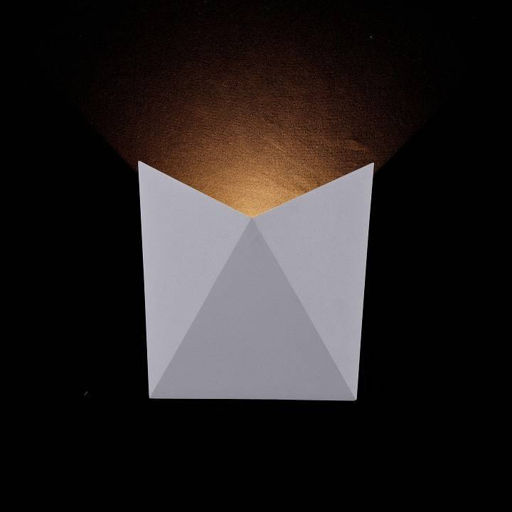 Светильник накладной Maytoni Beekman 7 Вт белый O802WL-L7W